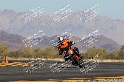 media/Nov-06-2022-SoCal Trackdays (Sun) [[208d2ccc26]]/Turn 14 (930am)/